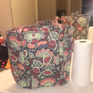 Vera Bradley Large tote